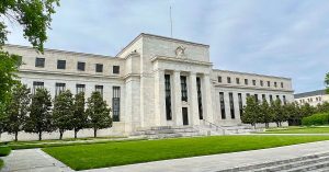La Reserva Federal de EE. UU. eleva tasas al nivel más alto desde 2007 y bitcoin cae por debajo de US$19K