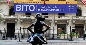 Cathie Wood’s ARK Invests in ProShares Bitcoin ETF After Dumping GBTC Holdings